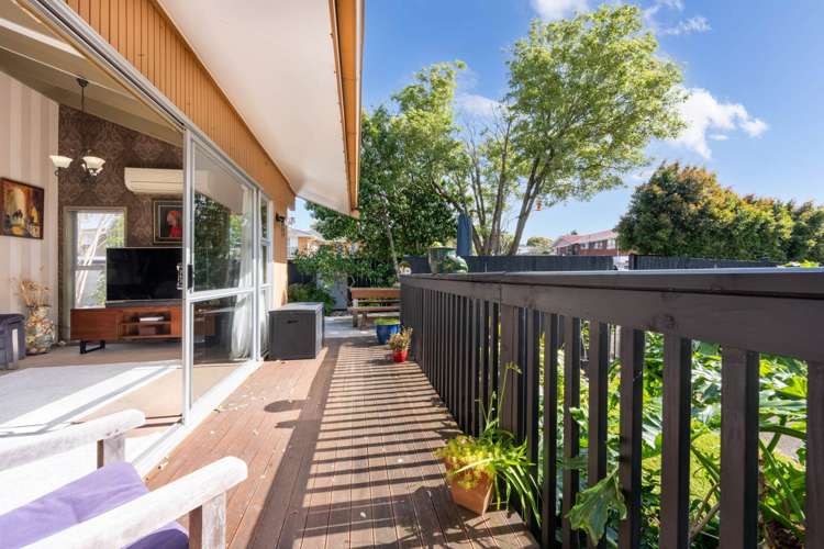 71 Meadway Sunnyhills_22