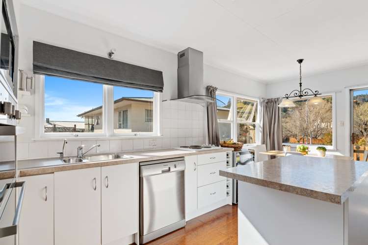 50 Eighty Eight Valley Road Wakefield_5