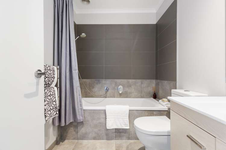 16 Squadron Drive Hobsonville_9