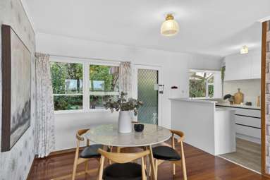 3/10A Haast Street_4