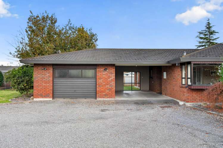 270A High Street South Carterton_27