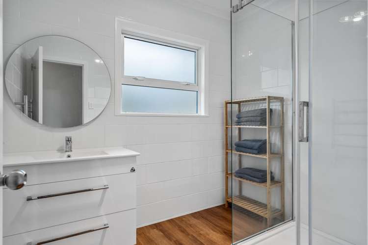 38 Churchill Avenue Richmond_27