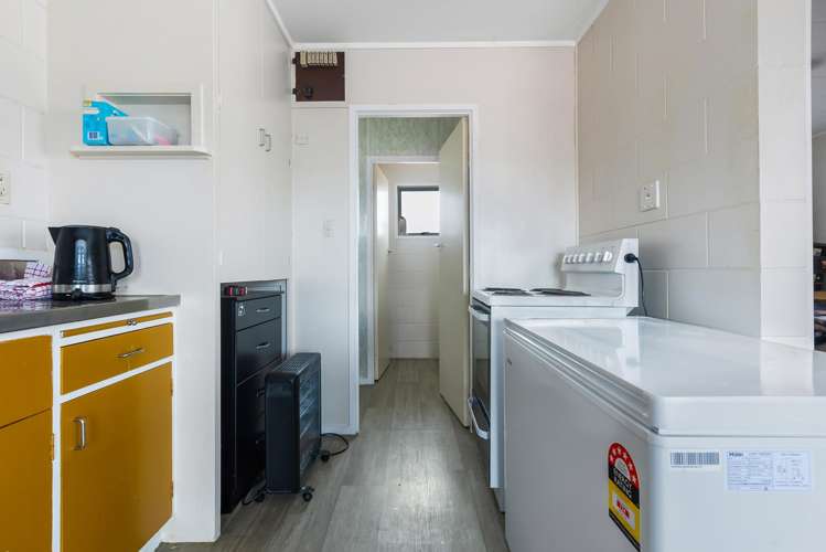 15/61 South Road_4