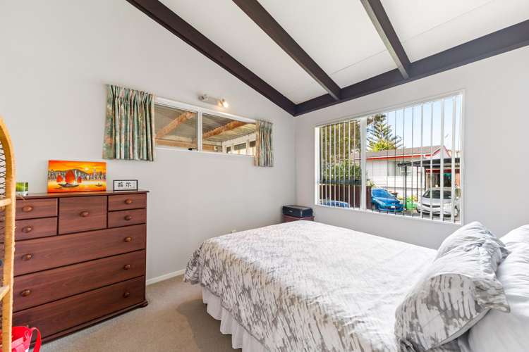1/54A Ambler Avenue Glen Eden_6