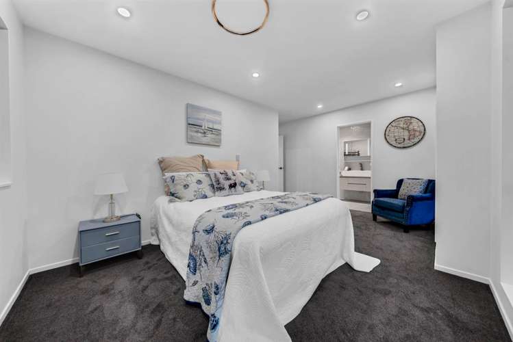 26 Castlebane Drive Flat Bush_13