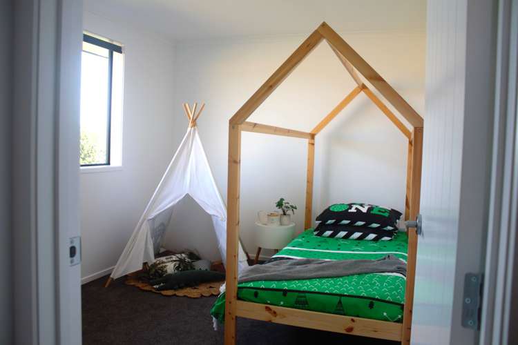 15 Te Taniwha Road One Tree Point_13