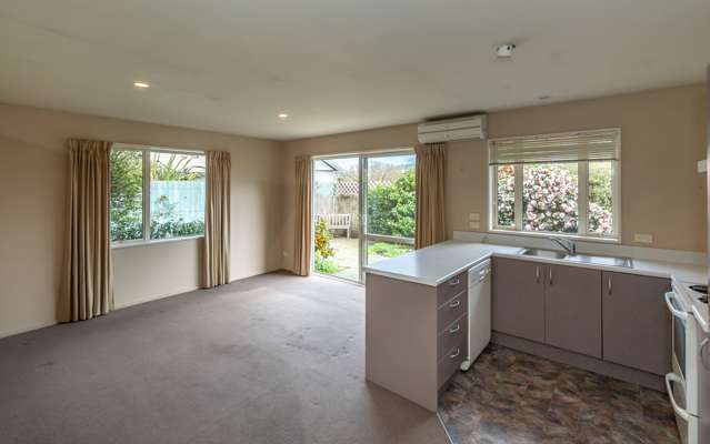 7/446 Ferry Road Woolston_2