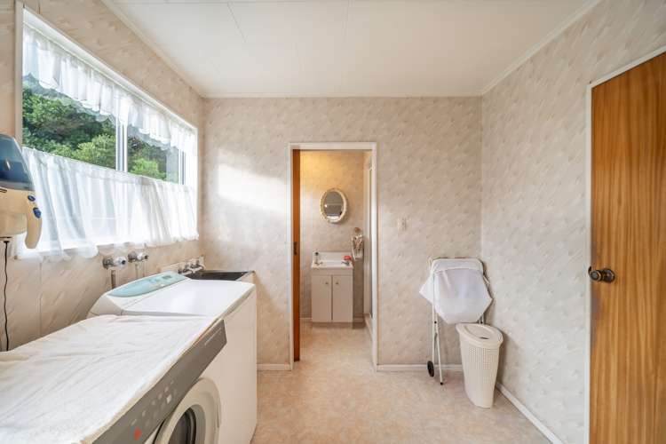 75 California Drive Totara Park_25