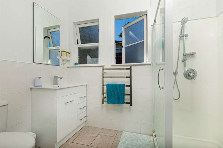 1/160 Henderson Valley Road Henderson_14