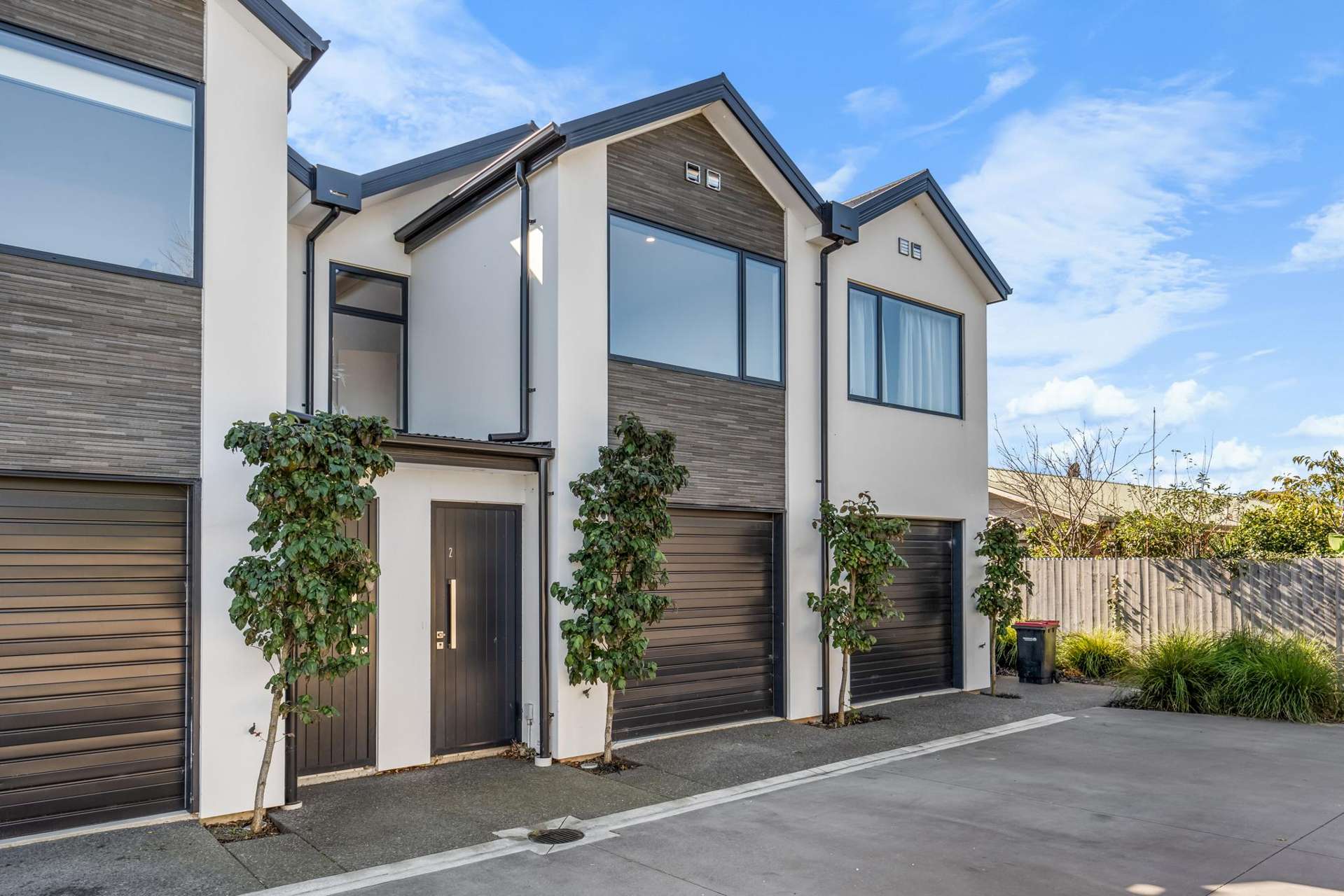 2/129 Brougham Street Addington_0