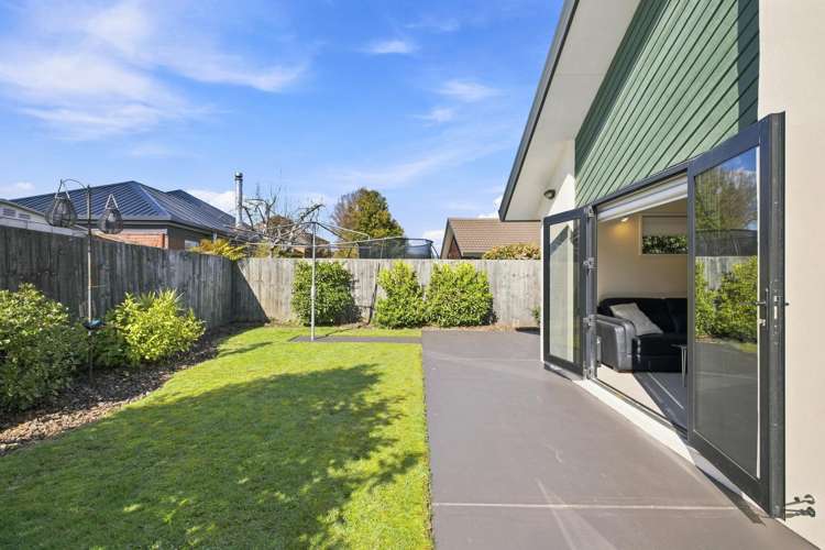 52 Anglesea Avenue Parklands_18