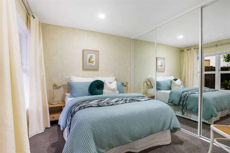 2/14 Frieston Road Milford_9