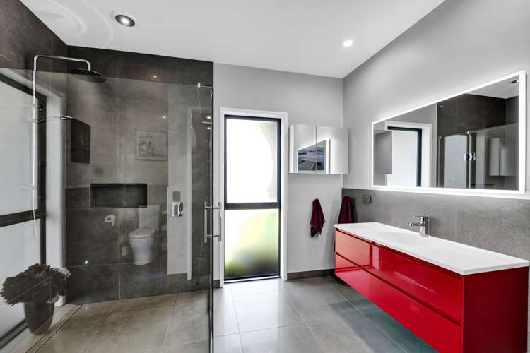 129 Smart Road Glen Avon_9