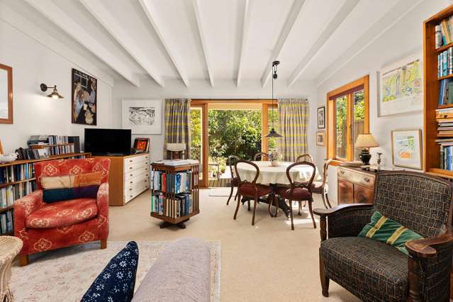 70 Te Wharepouri Street Berhampore_3