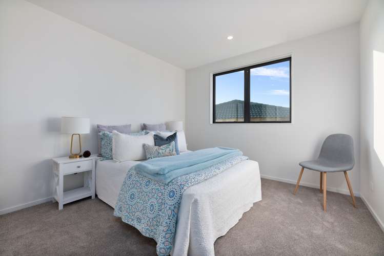 18b Mackenzie Street Te Atatu South_15