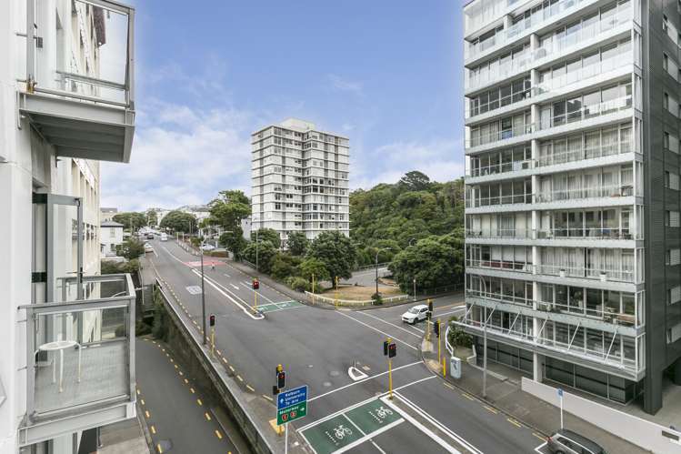 5b/163 The Terrace Wellington Central_10