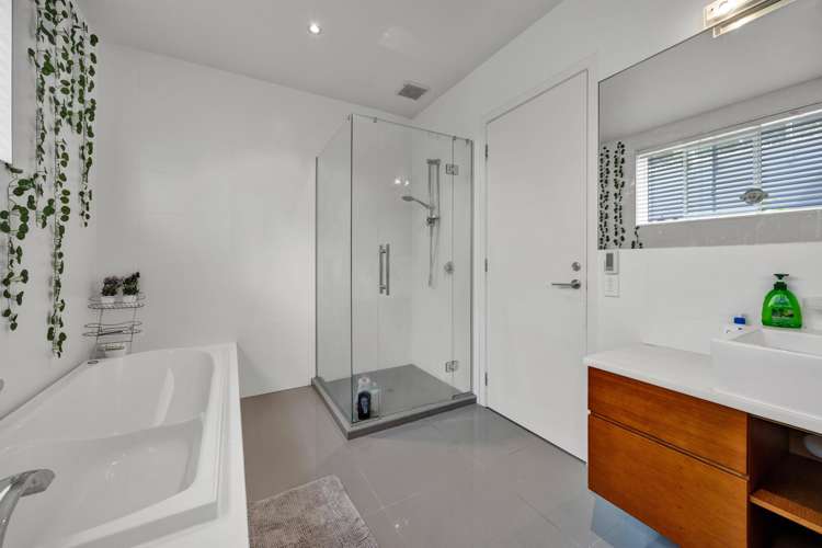 16 Links Drive Waiwhakaiho_17