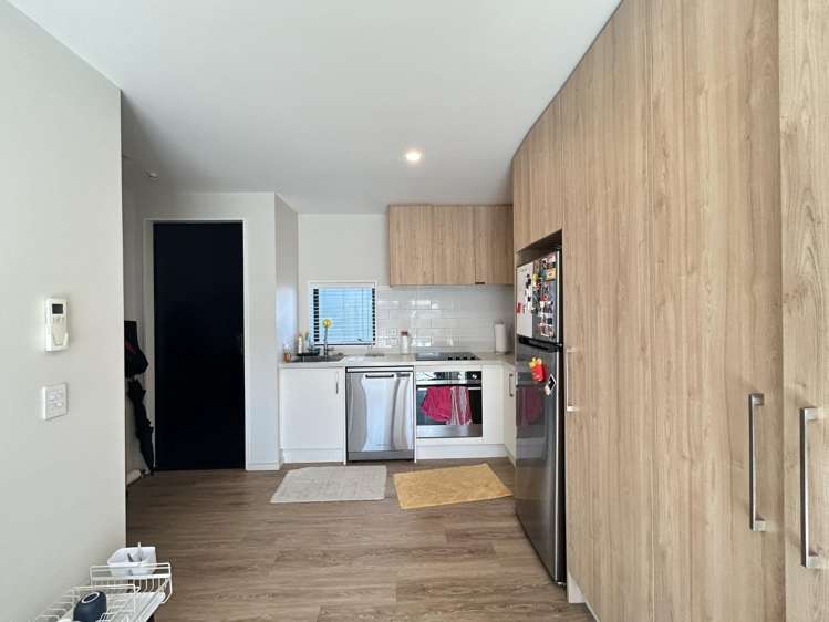 2/50 Plunket Street 10222_2