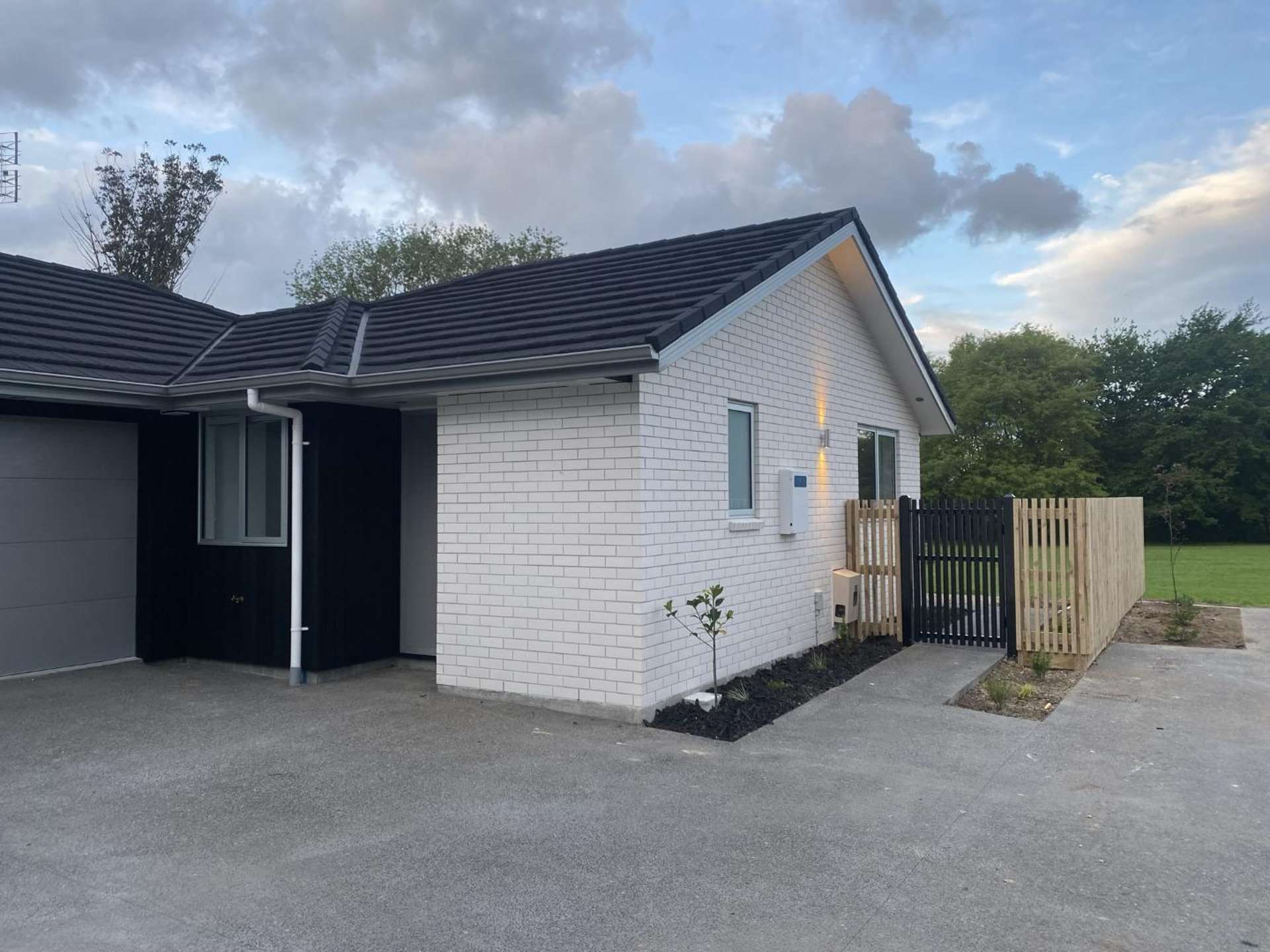 8/36 Herbert Road 10469_0