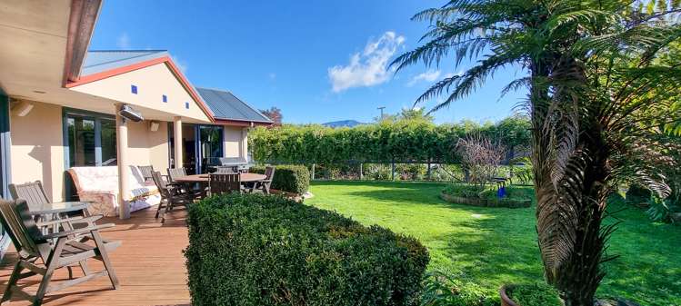 6 Park Avenue Takaka_10