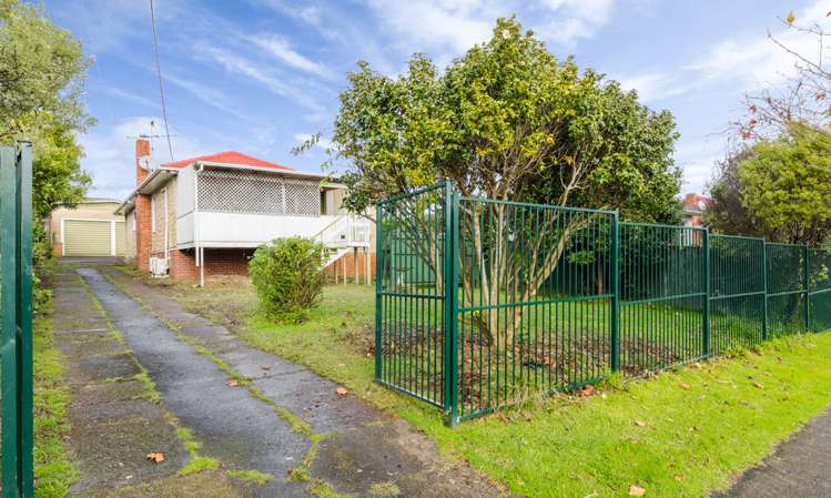144 Hutchinson Avenue New Lynn_1