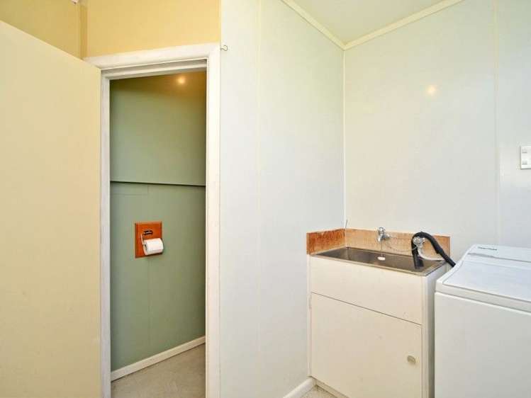 54 Pinedale Crescent Riversdale Beach_18