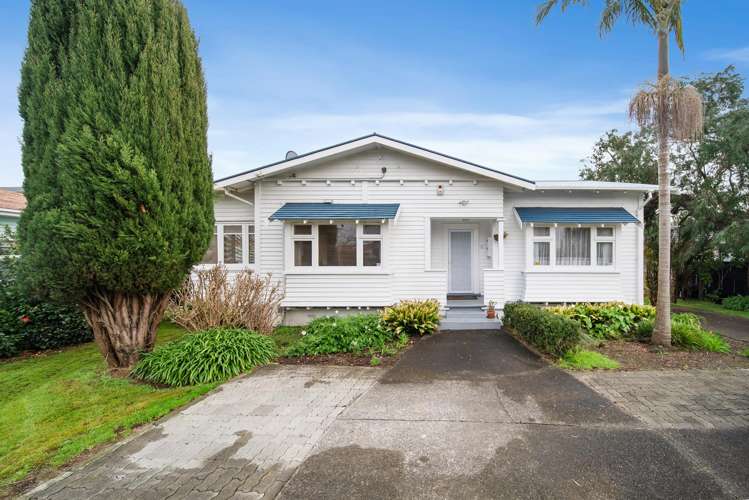 317 Massey Road Mangere East_17