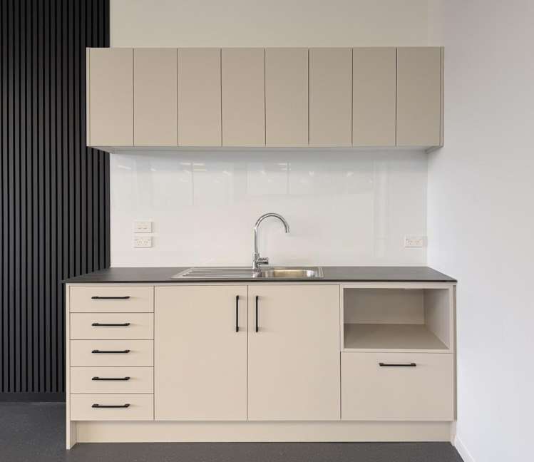 12-26 Te Heuheu Street Town Centre_6