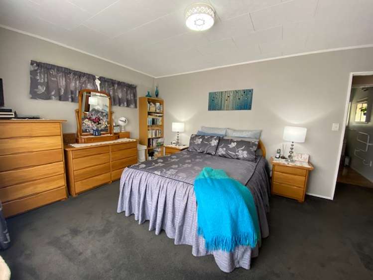 9 Chisholm Place Carterton_11