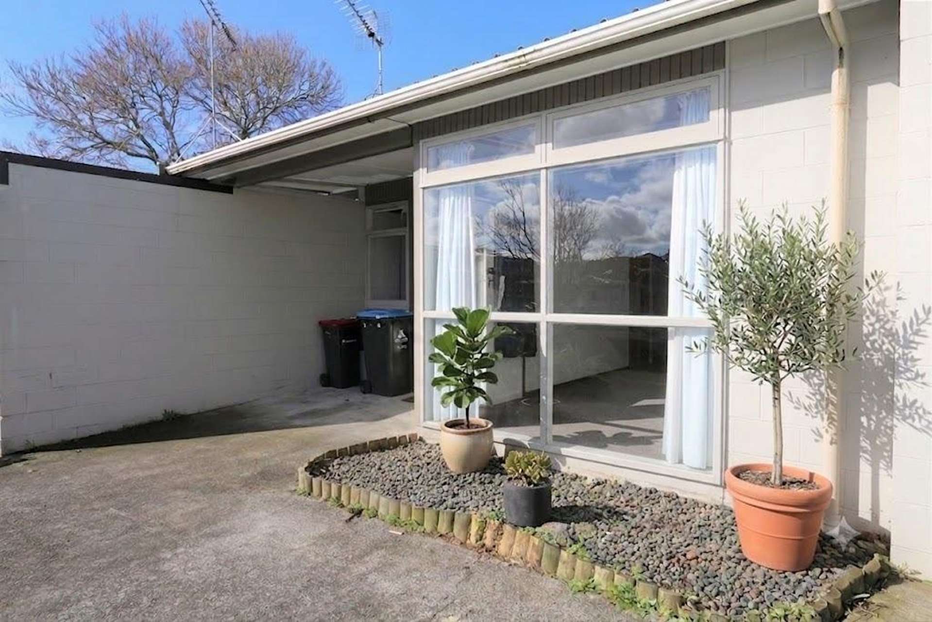 2/5 Orcades Place Lynfield_0
