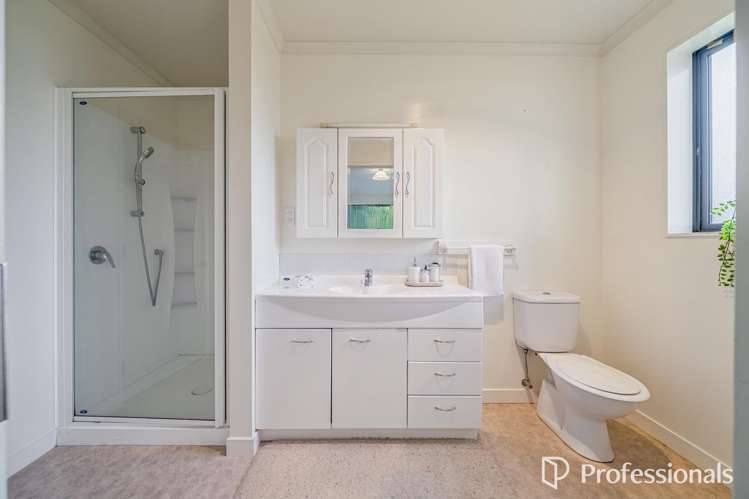 8a Faulke Avenue Wainuiomata_18