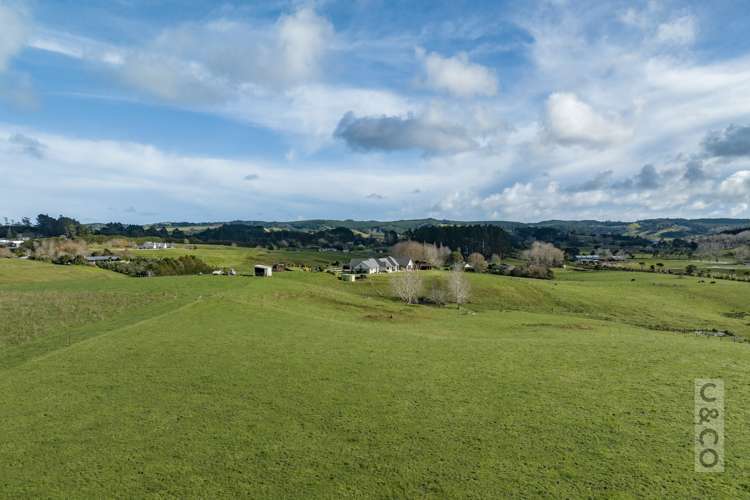 1242 State Highway 16 Waimauku_45