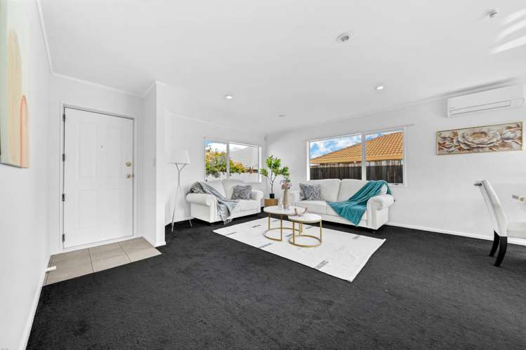 2/53 Robert Skelton Place Clendon Park_9