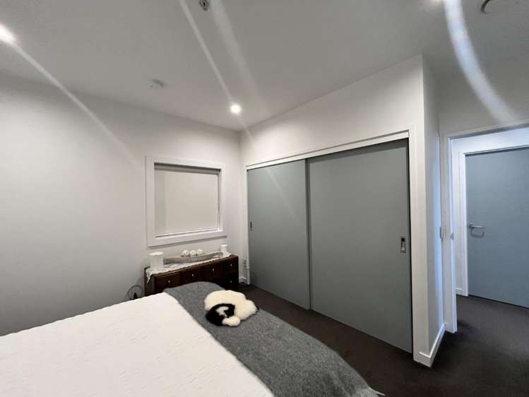 D103/14 West Quay 10777_11