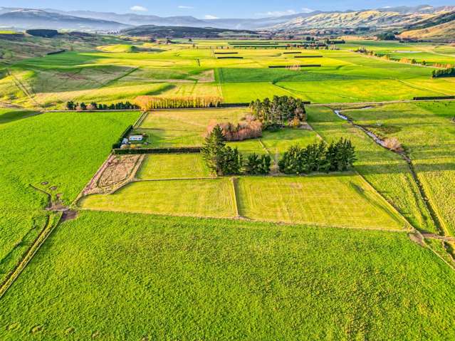 83 Hazeldine Road Waikaia_2