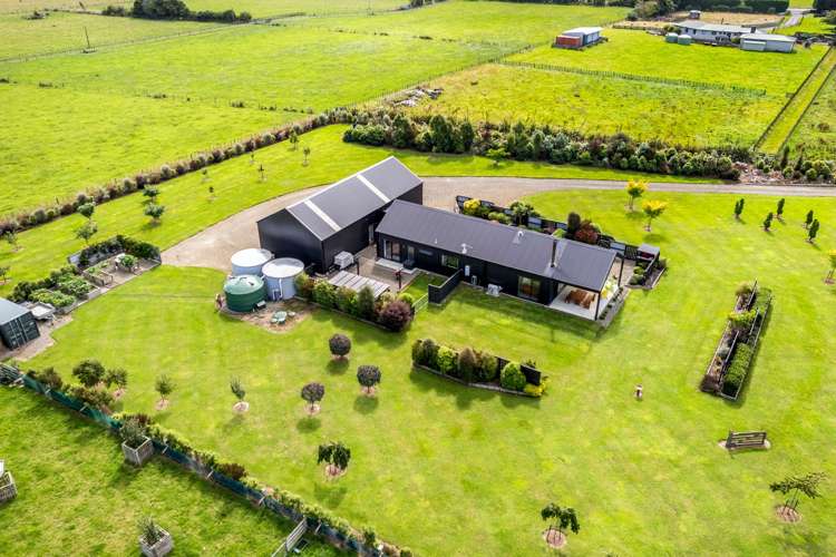 1228A Camerons Line Feilding_31