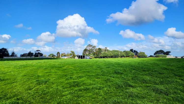 347 Grahams Beach Road Awhitu_11