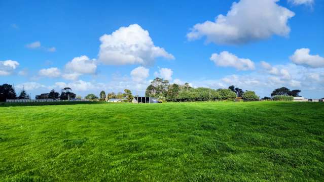 347 Grahams Beach Road Awhitu_2