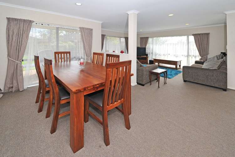 21 Greta Banks Place Wattle Downs_6