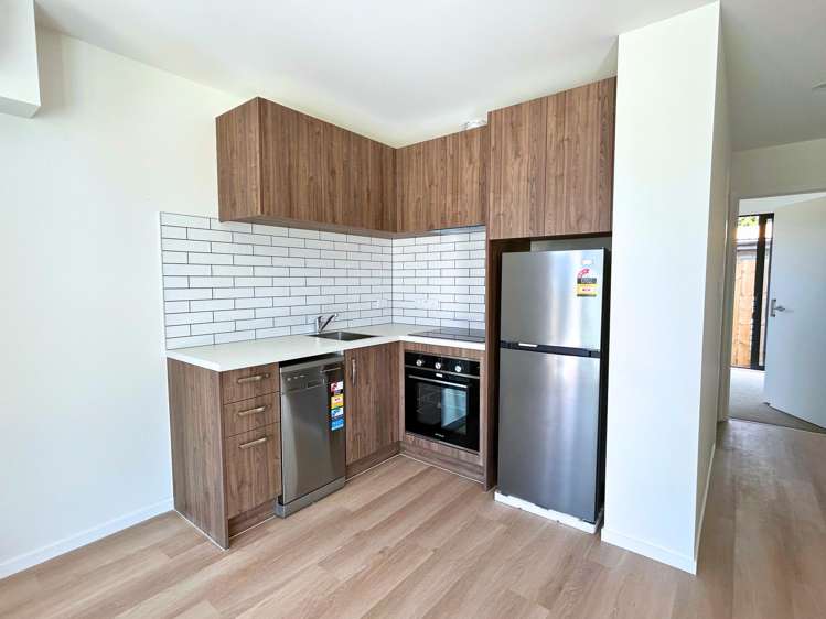 10 & 12 Humphreys Place Mangere_14