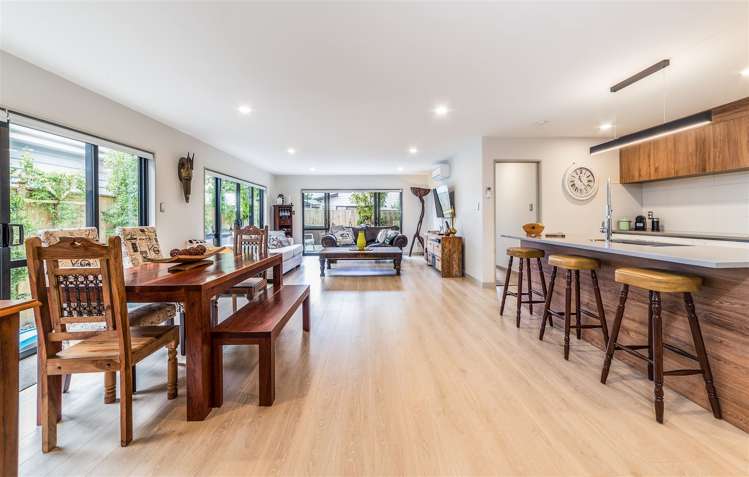 10 Hangar Lane Whenuapai_8