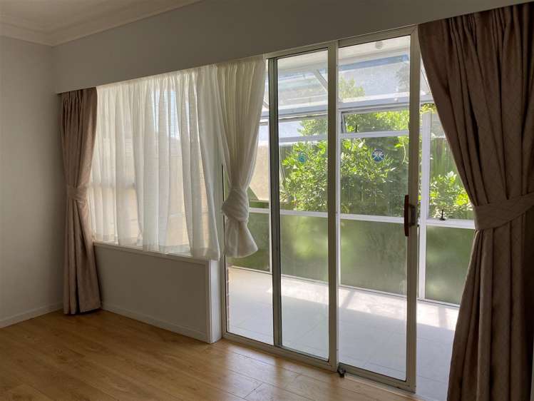 12A Newington Road Henderson_2