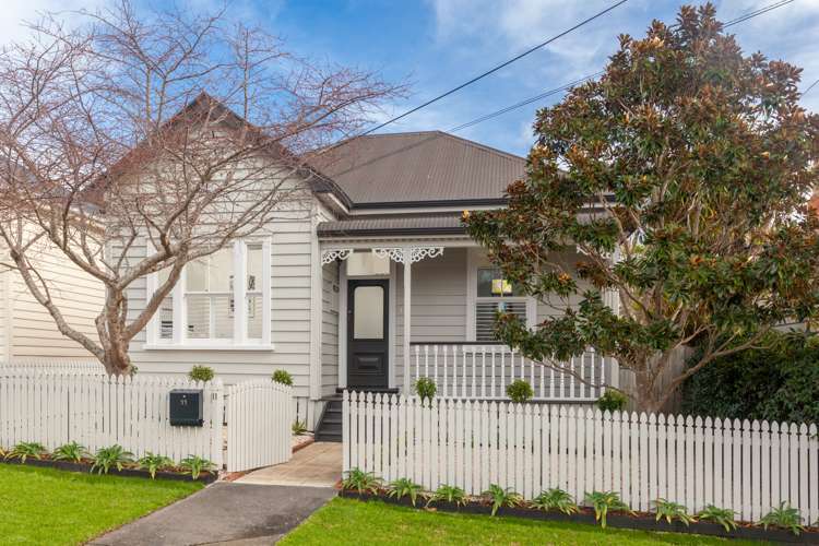 11 Roslyn Terrace Stanley Point_0