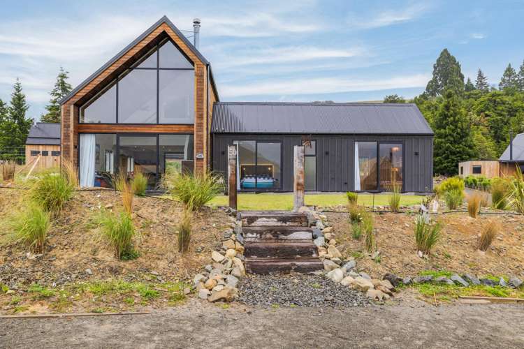 50 Luge Loop Castle Hill_16