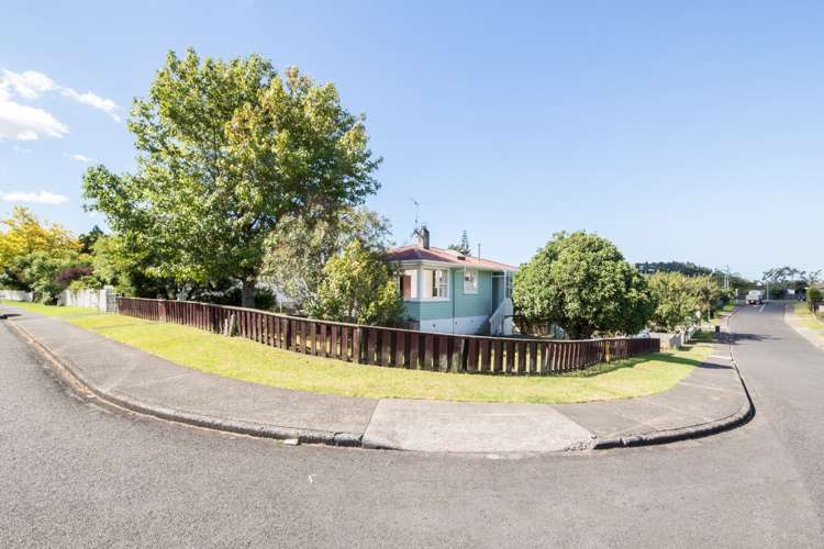 13 Melba Street Beach Haven_17