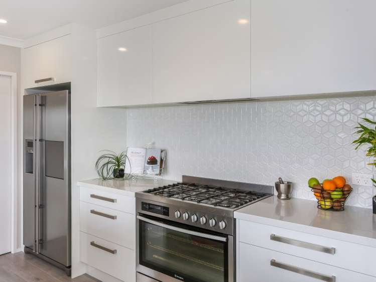 23 Lawrence Carter Drive Bombay_7