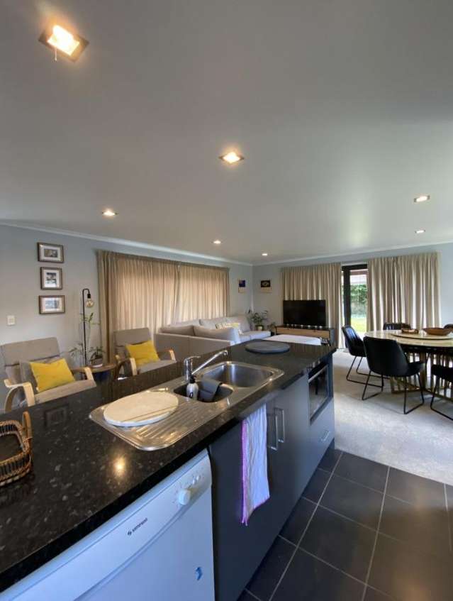 97 Carlyle Street 1093_3