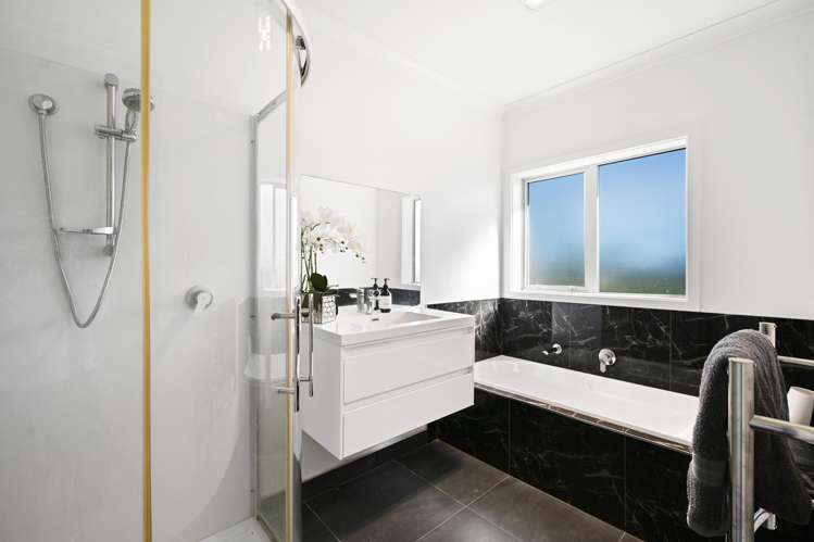 27 Teatree Close Huntington_19