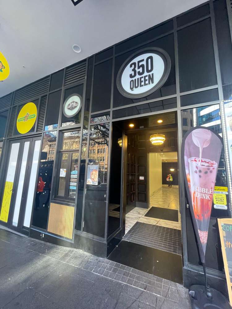 Shop 3/350 Queen Street_0