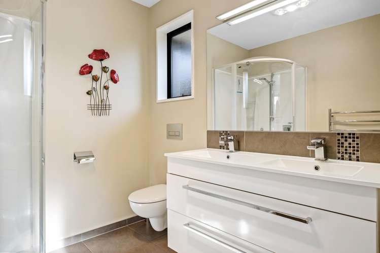 16 Napier Drive Wigram_12